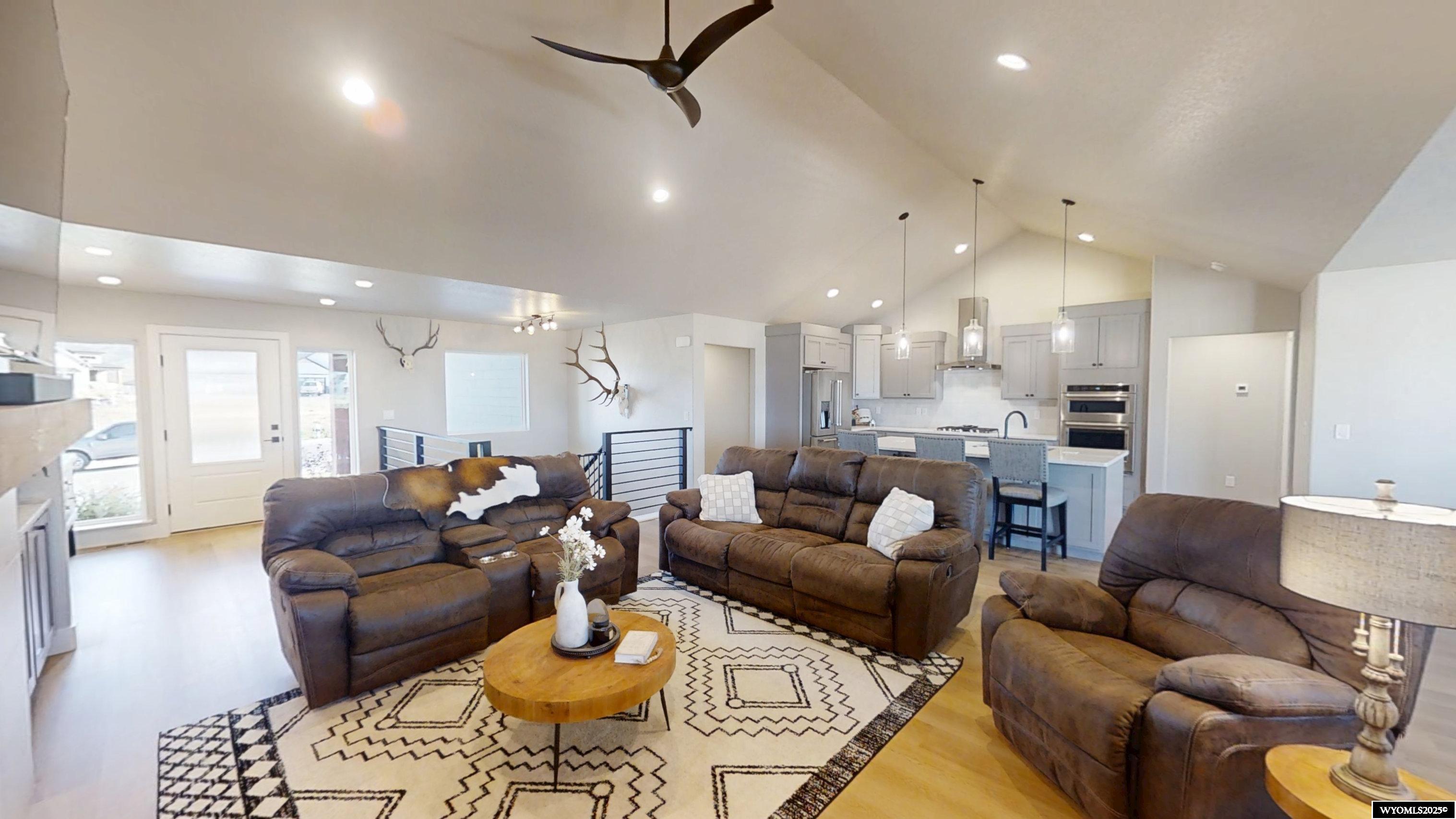 4002 Drayton Way Casper, WY 82609 - Photo 5 of 49