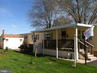 61 Oak Road Elizabethtown, PA 17022 - Photo 1 of 13 Gallery Image 1
