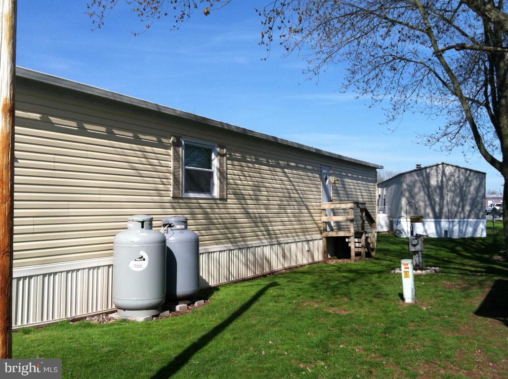 61 Oak Road Elizabethtown, PA 17022 - Photo 11 of 13 Gallery Image 11