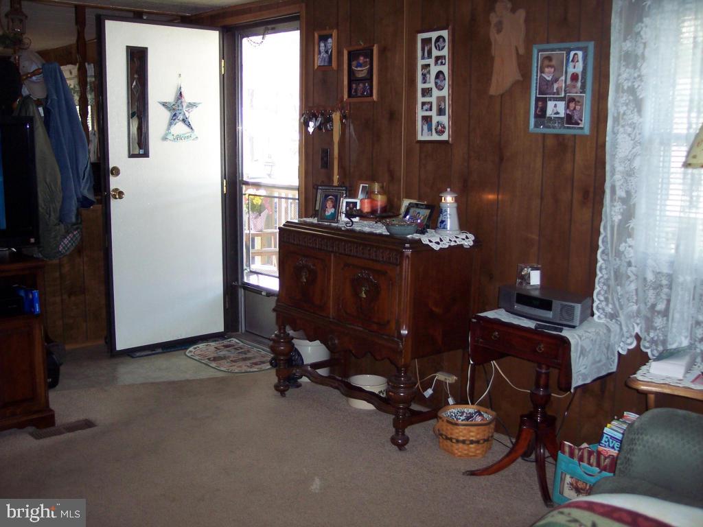 61 Oak Road Elizabethtown, PA 17022 - Photo 3 of 13 Gallery Image 3