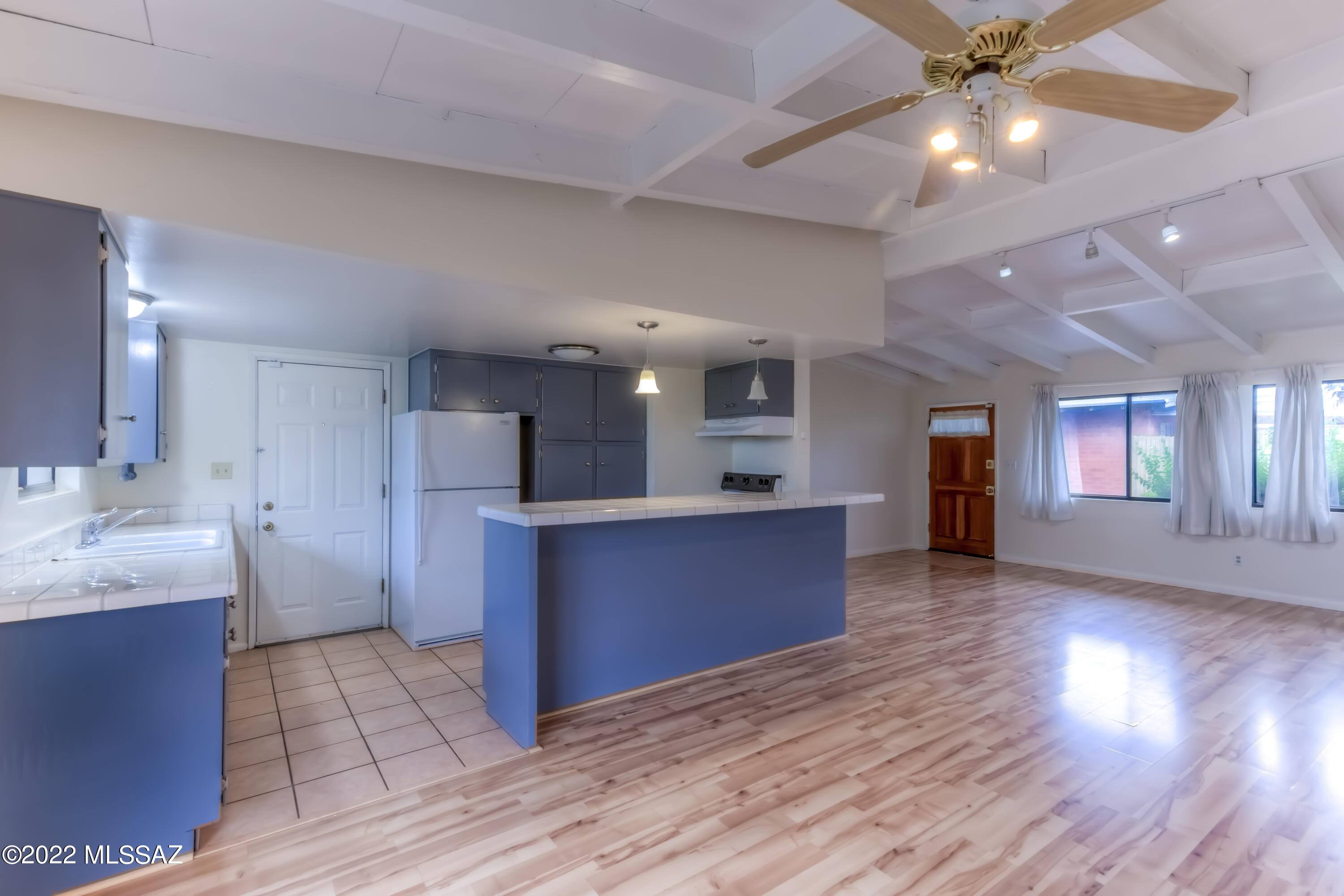 2121 North Country Club Road, Unit 10 Tucson, AZ 85716 - Photo 10 of 26 Gallery Image 10