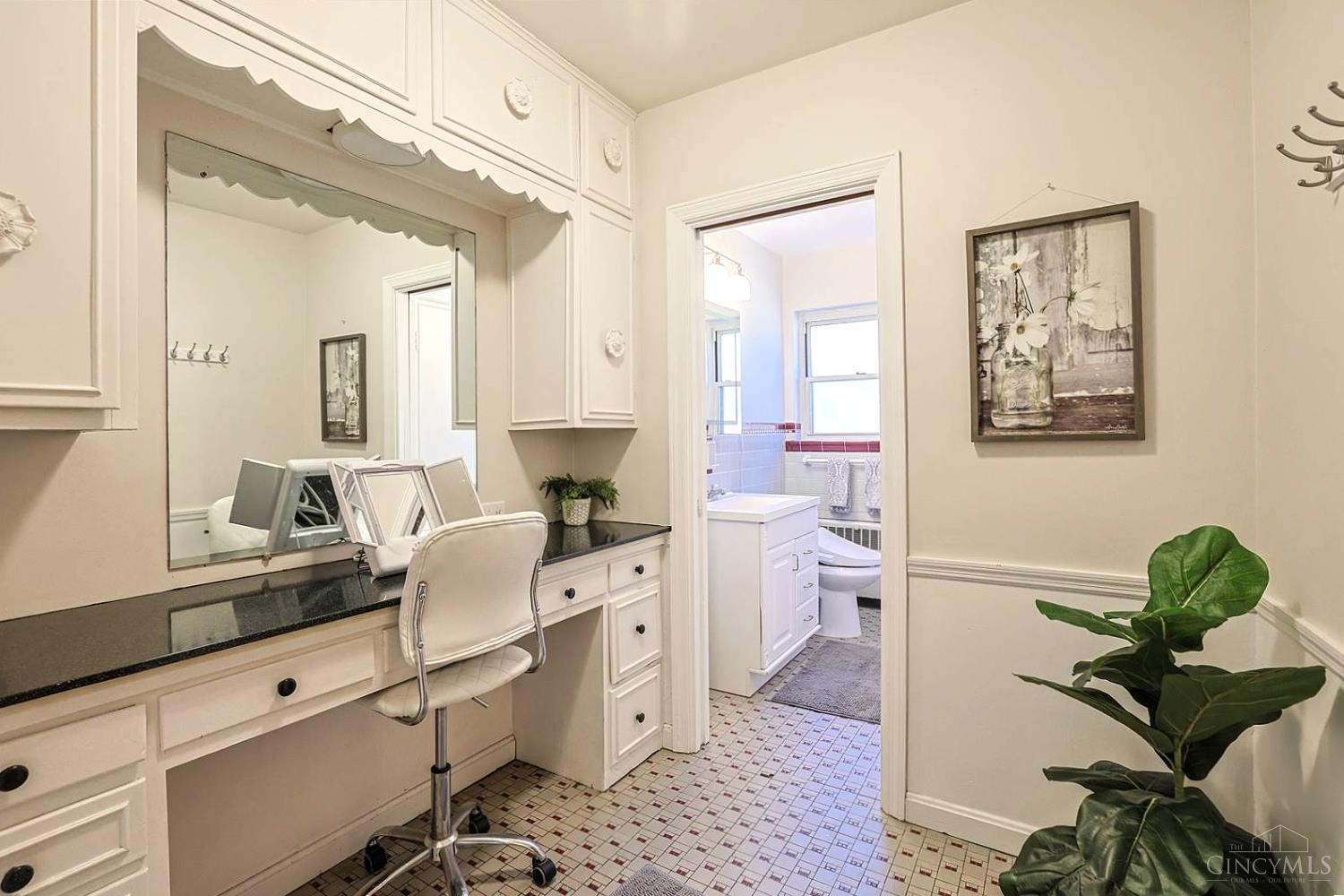 7968 State Road Cincinnati, OH 45255 - Photo 21 of 35 Gallery Image 21