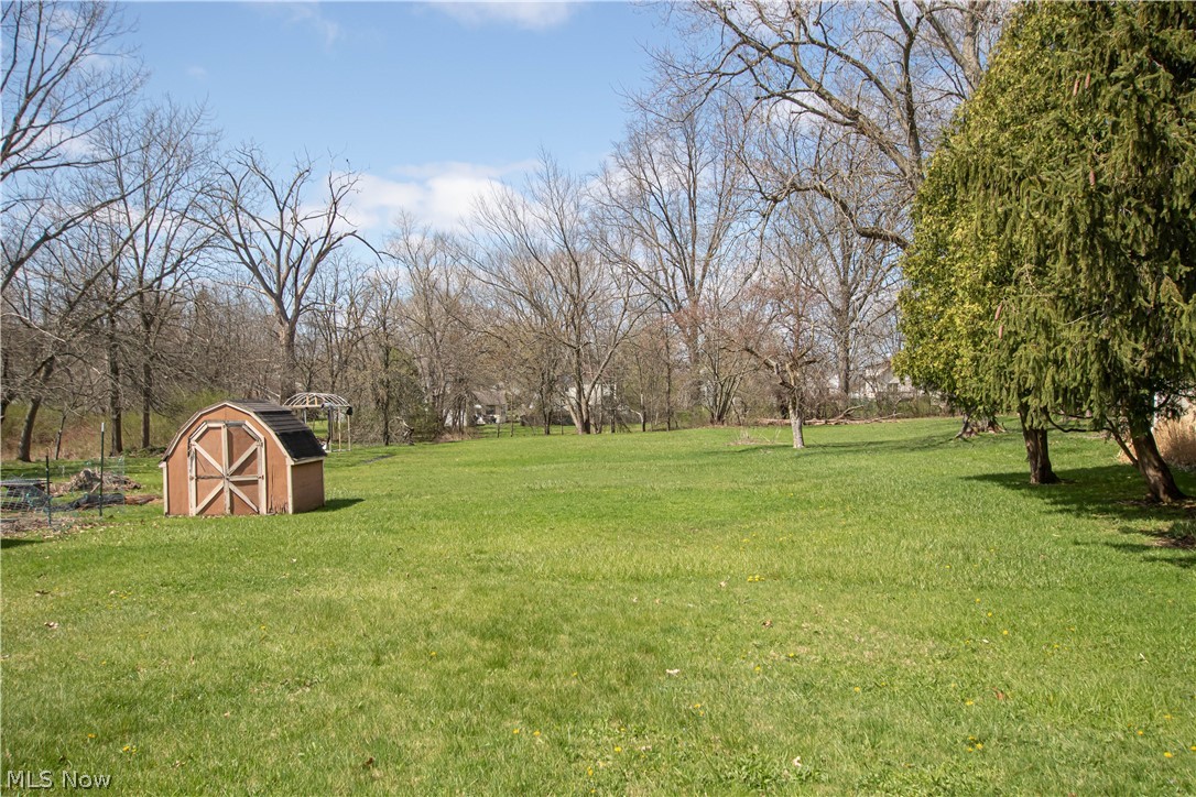 1516 Sunview Road Cleveland, OH 44124 - Photo 28 of 37 Gallery Image 28