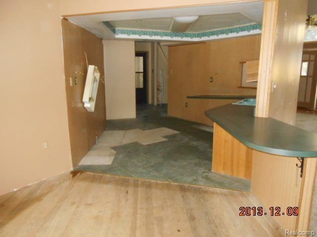 6995 Lothrop Road Imlay City, MI 48444 - Photo 3 of 13 Kitchen1.jpg