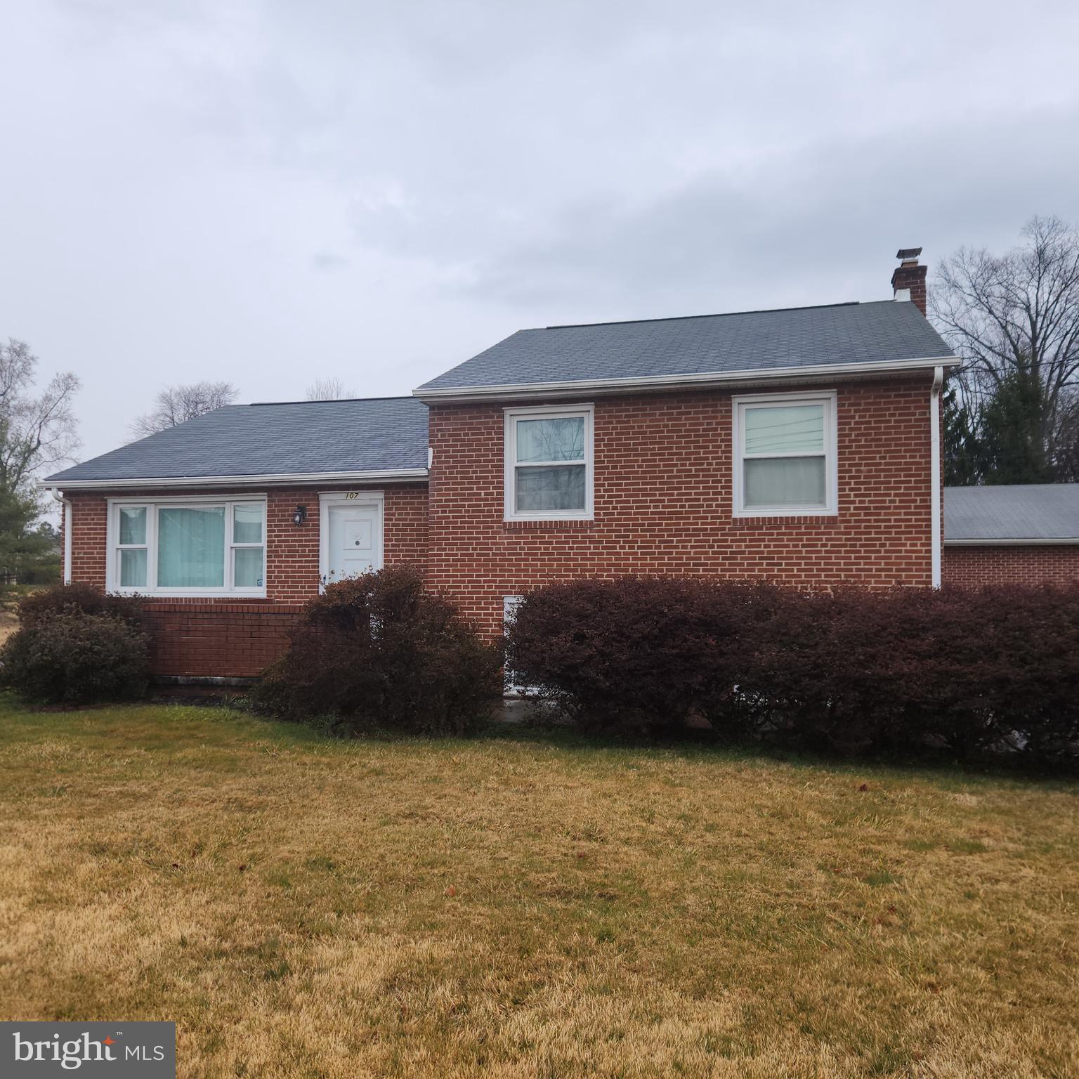 107 Mountain Road Fallston, MD 21047 - Photo 4 of 38