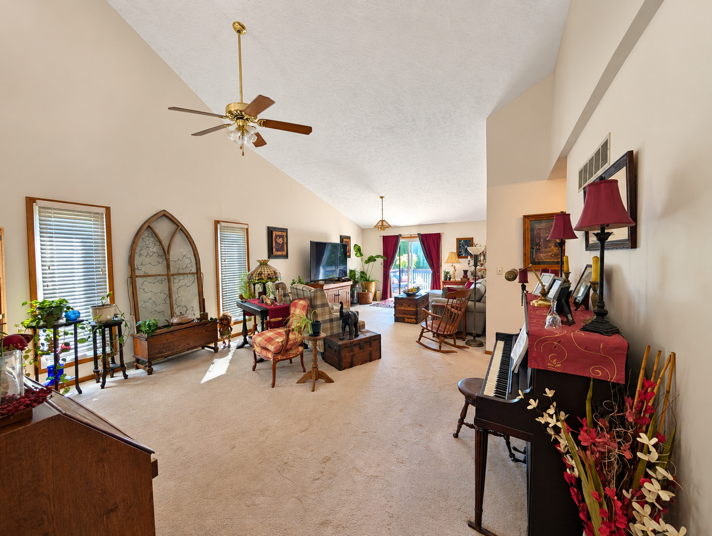 801 West McKinley Road Ottawa, IL 61350 - Photo 8 of 27 Gallery Image 8