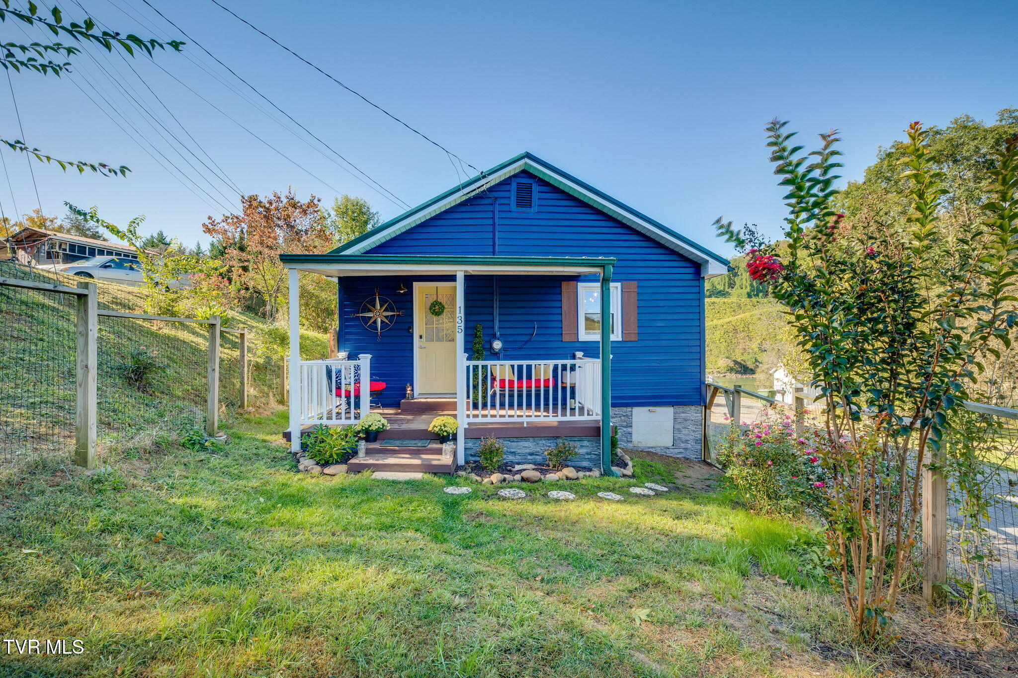 135 River Bridge Road Kingsport, TN 37663 - Photo 1 of 25 001
