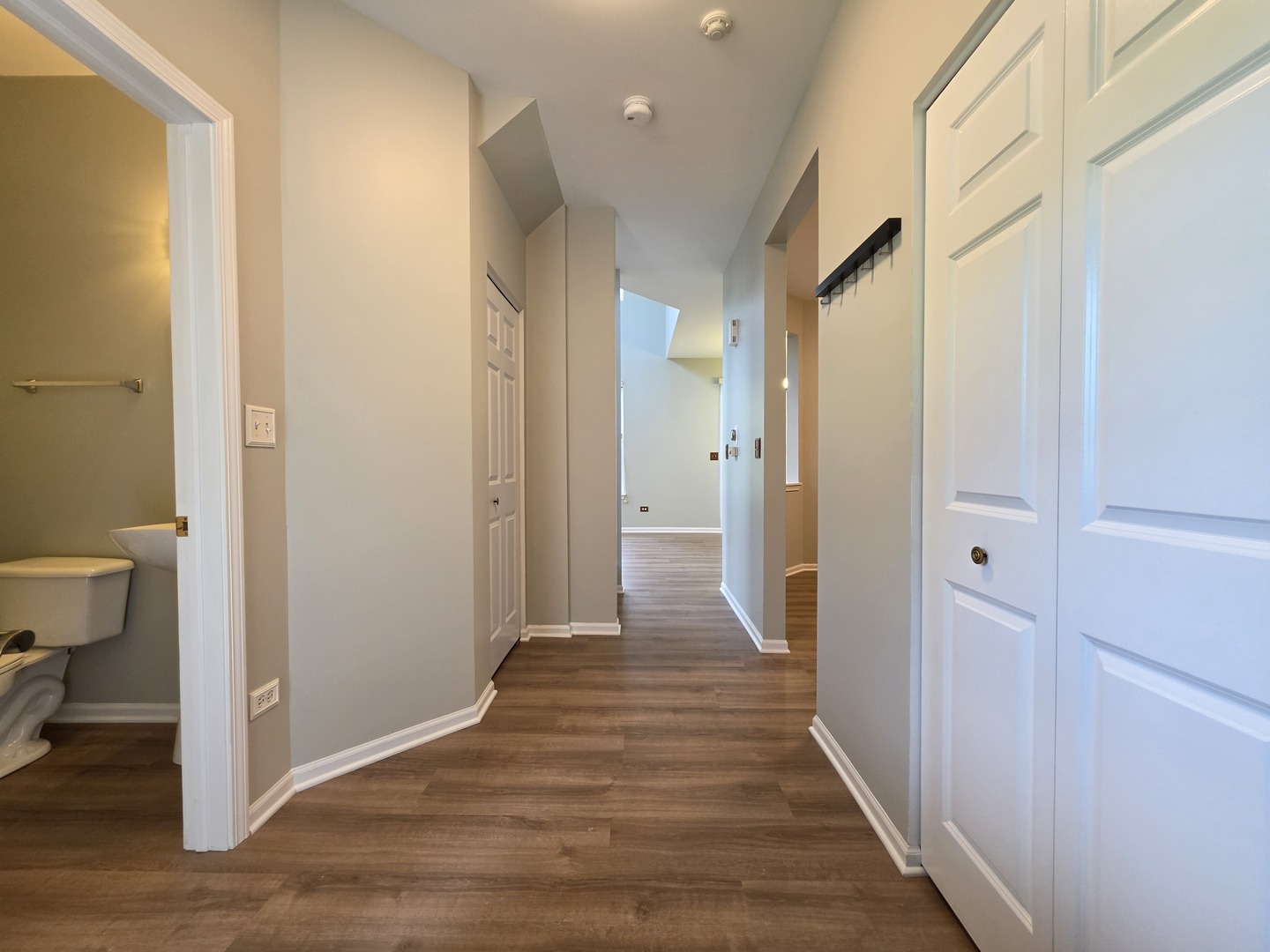 2904 Rutland Circle, Unit 2904 Naperville, IL 60564 - Photo 3 of 33