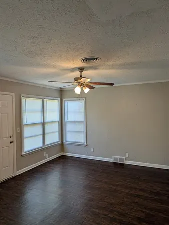 $1,895 | 2413 Hillview Drive, Fort Worth, TX 76119