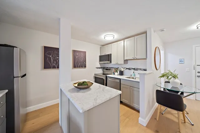 $1,995 | 20 Radcliffe Road, Unit 112, Boston, MA 02134