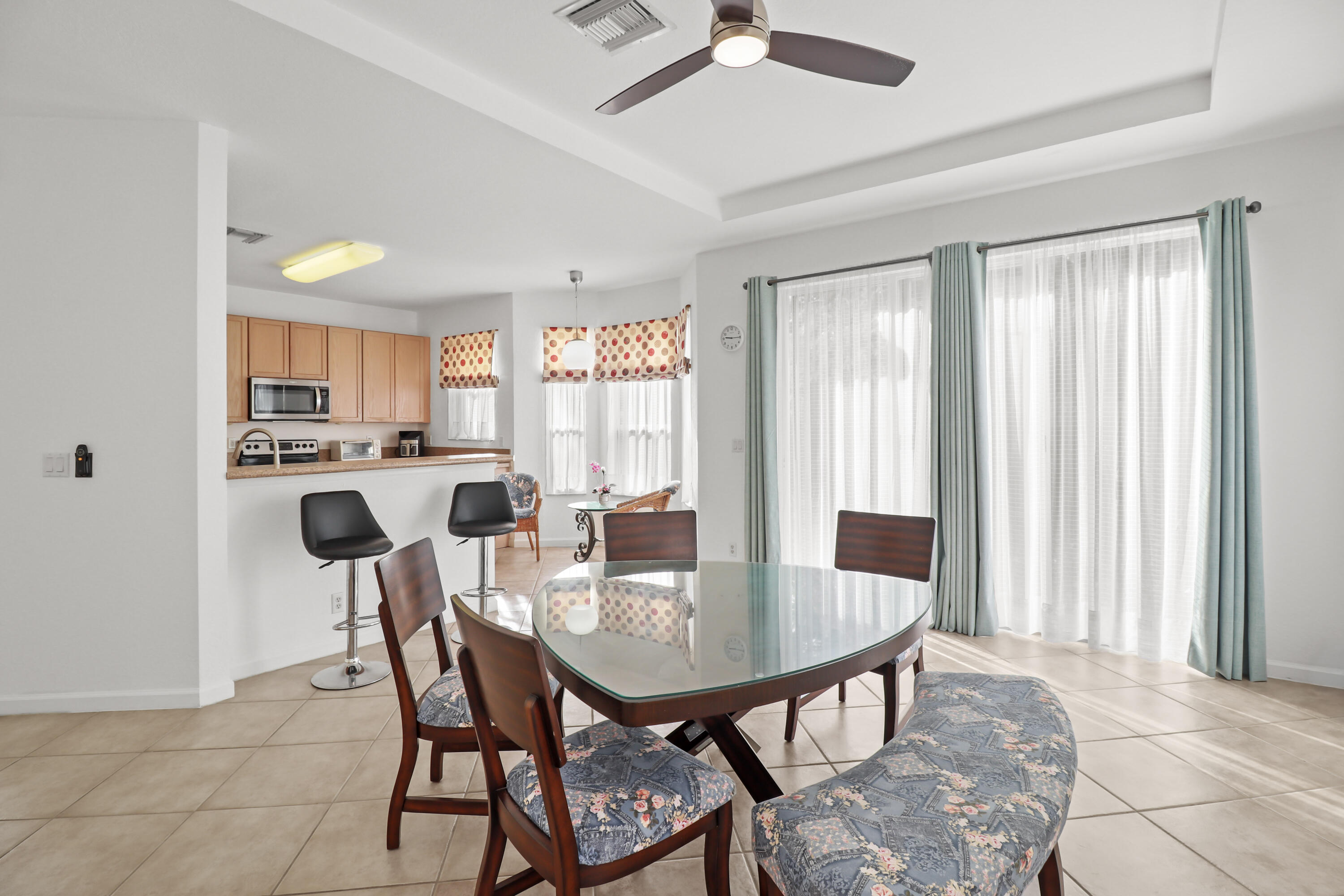 6101 Spring Lake Terrace Fort Pierce, FL 34951 - Photo 16 of 49 25-IMG_7522
