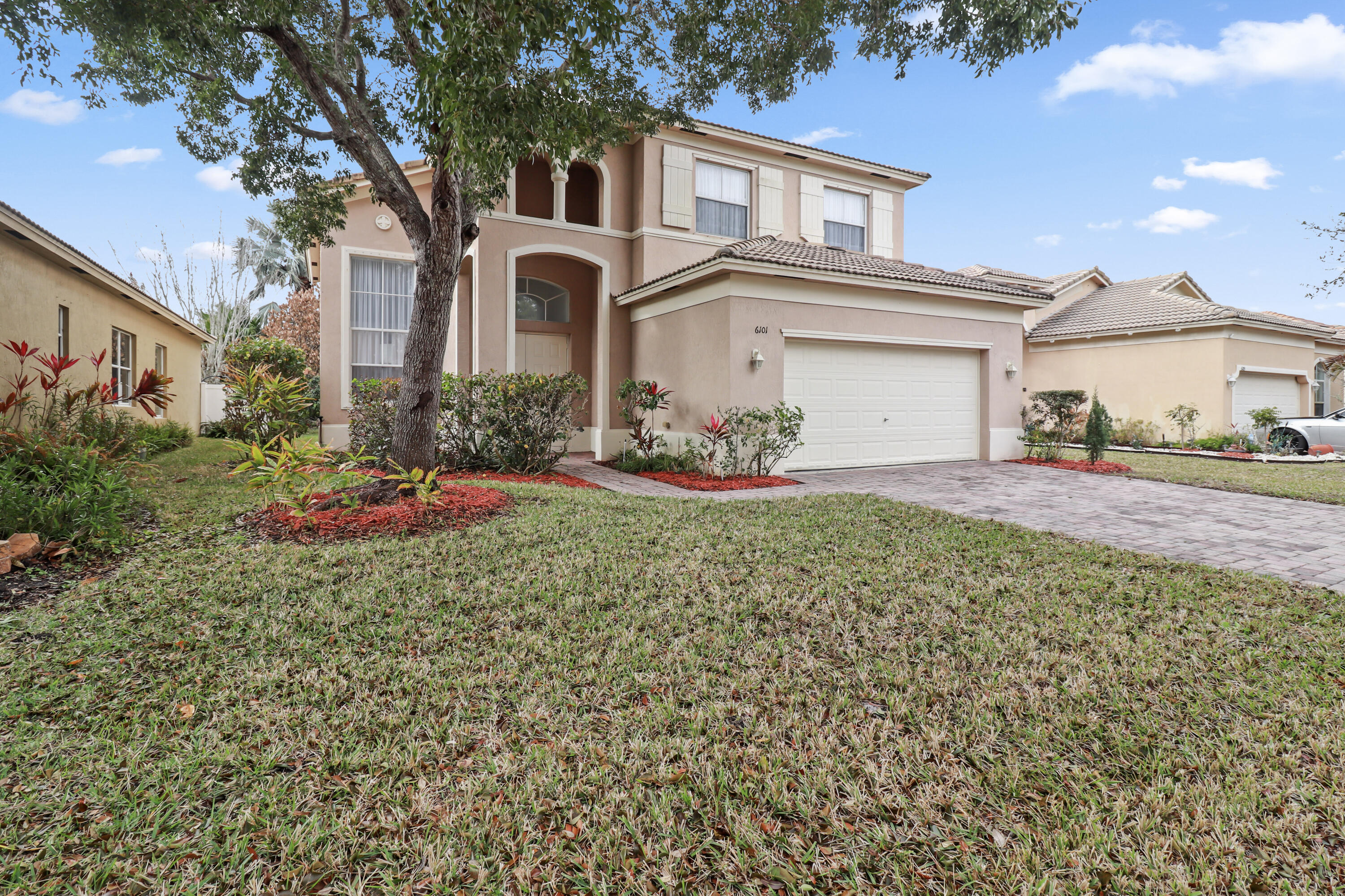 6101 Spring Lake Terrace Fort Pierce, FL 34951 - Photo 3 of 49 3-IMG_7628