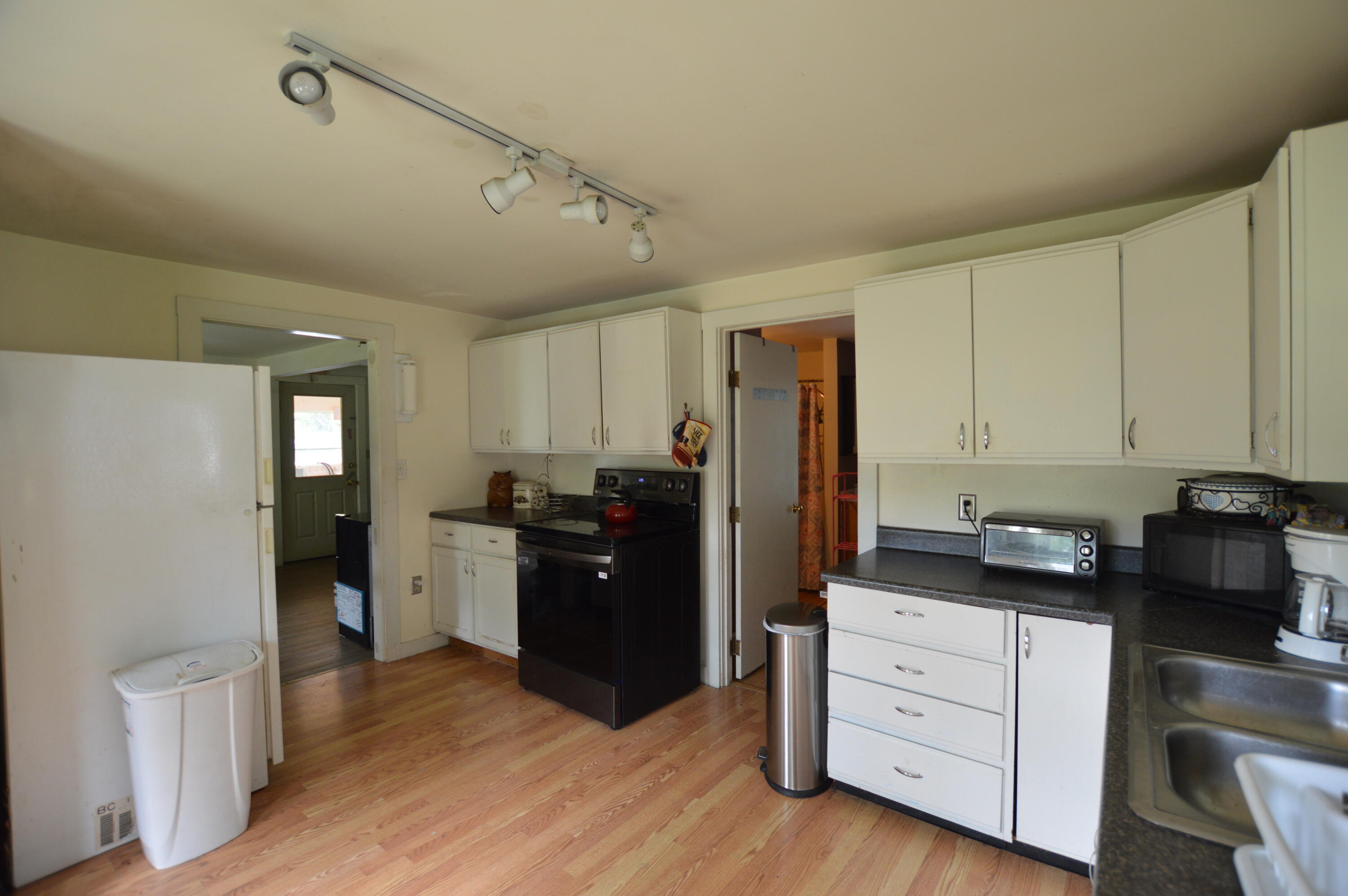 1548 Hallowell Road Litchfield, ME 04350 - Photo 8 of 31 DSC_0024
