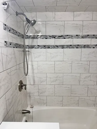 $2,200 | 300 Lynn Shore Drive, Unit 908, Lynn, MA 01902