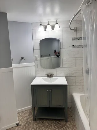 $2,200 | 300 Lynn Shore Drive, Unit 908, Lynn, MA 01902