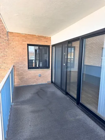 $2,200 | 300 Lynn Shore Drive, Unit 908, Lynn, MA 01902