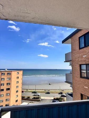 $2,200 | 300 Lynn Shore Drive, Unit 908, Lynn, MA 01902