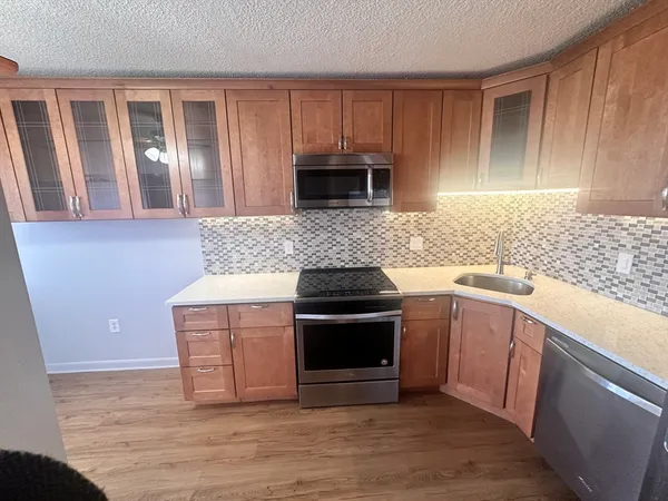 $2,200 | 300 Lynn Shore Drive, Unit 908, Lynn, MA 01902