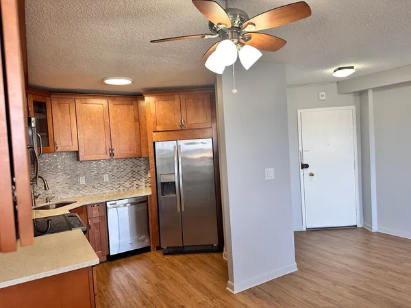 $2,200 | 300 Lynn Shore Drive, Unit 908, Lynn, MA 01902