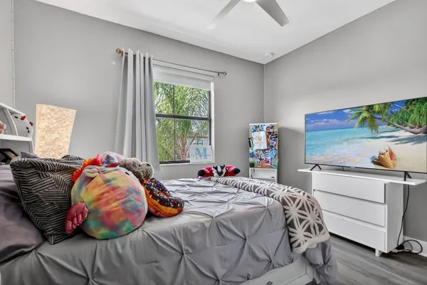 $989,995 | 7204 Stella Lane, Lake Worth, FL 33463