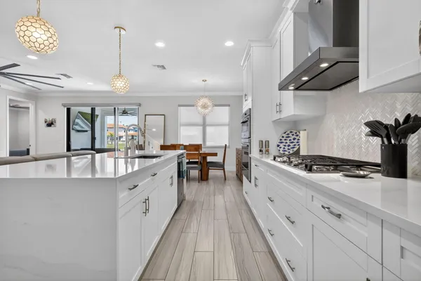 $989,995 | 7204 Stella Lane, Lake Worth, FL 33463