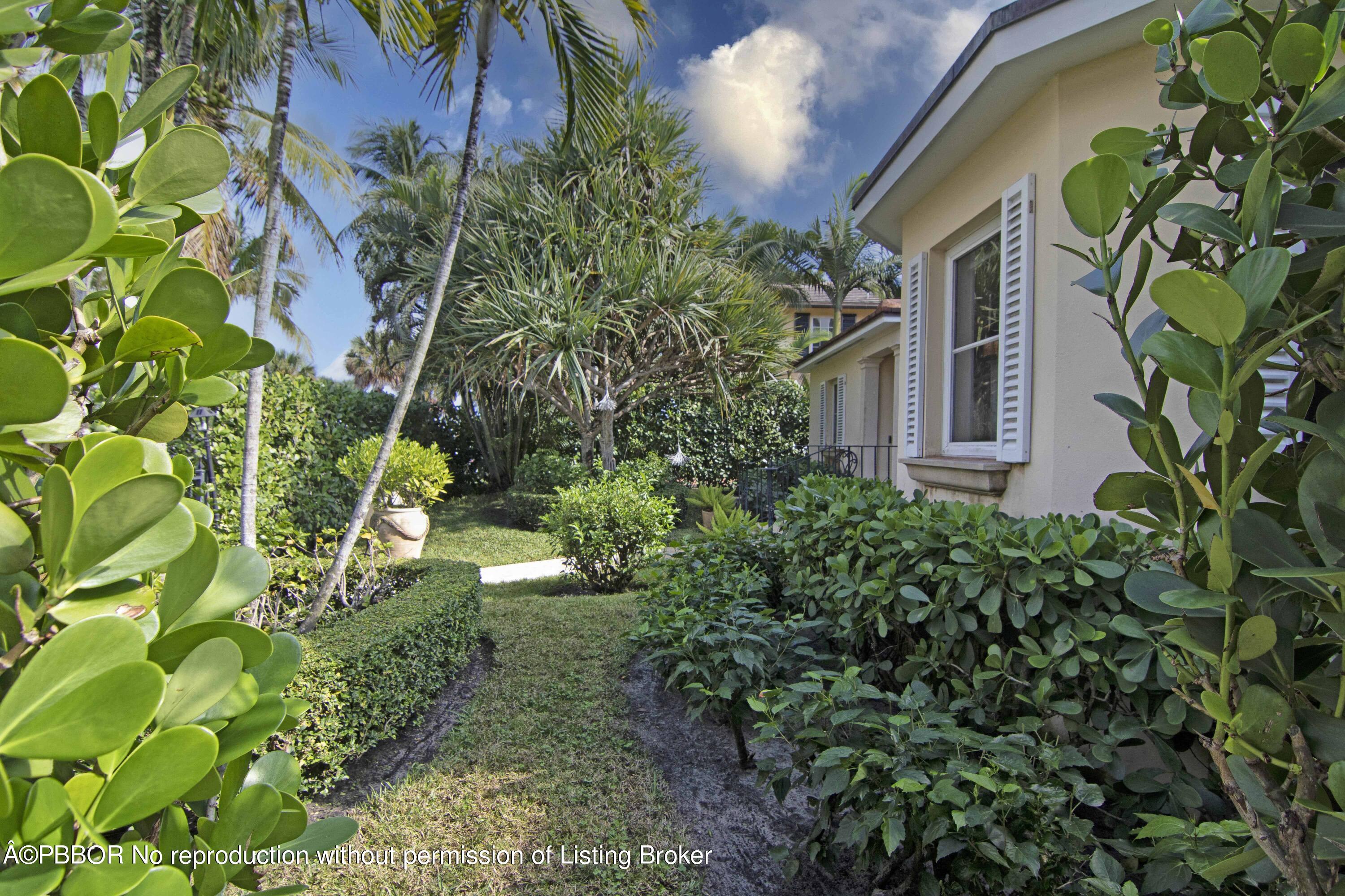 204 Sunset Road West Palm Beach, FL 33401 - Photo 4 of 41 IMG_1844