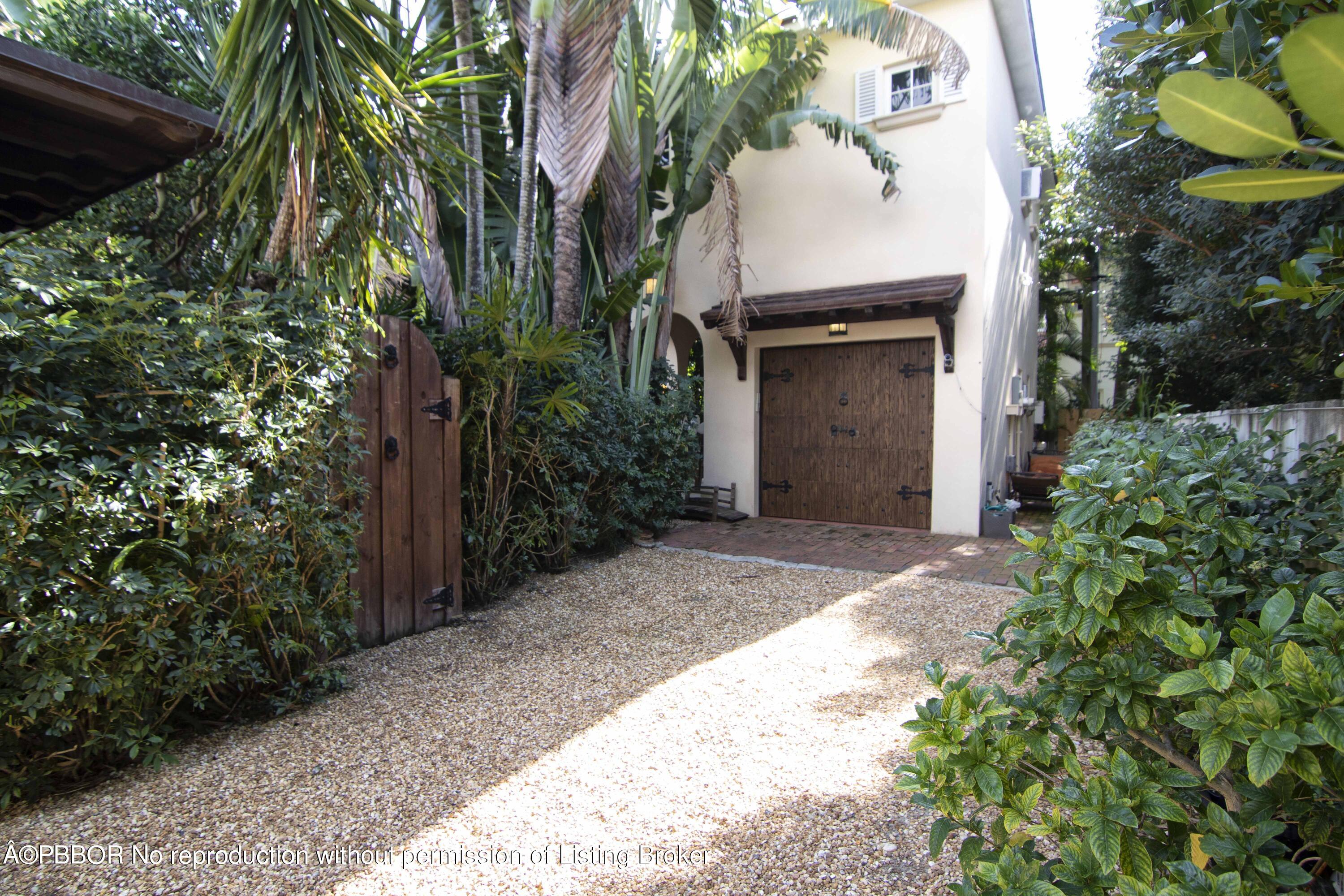 204 Sunset Road West Palm Beach, FL 33401 - Photo 37 of 41 IMG_1827