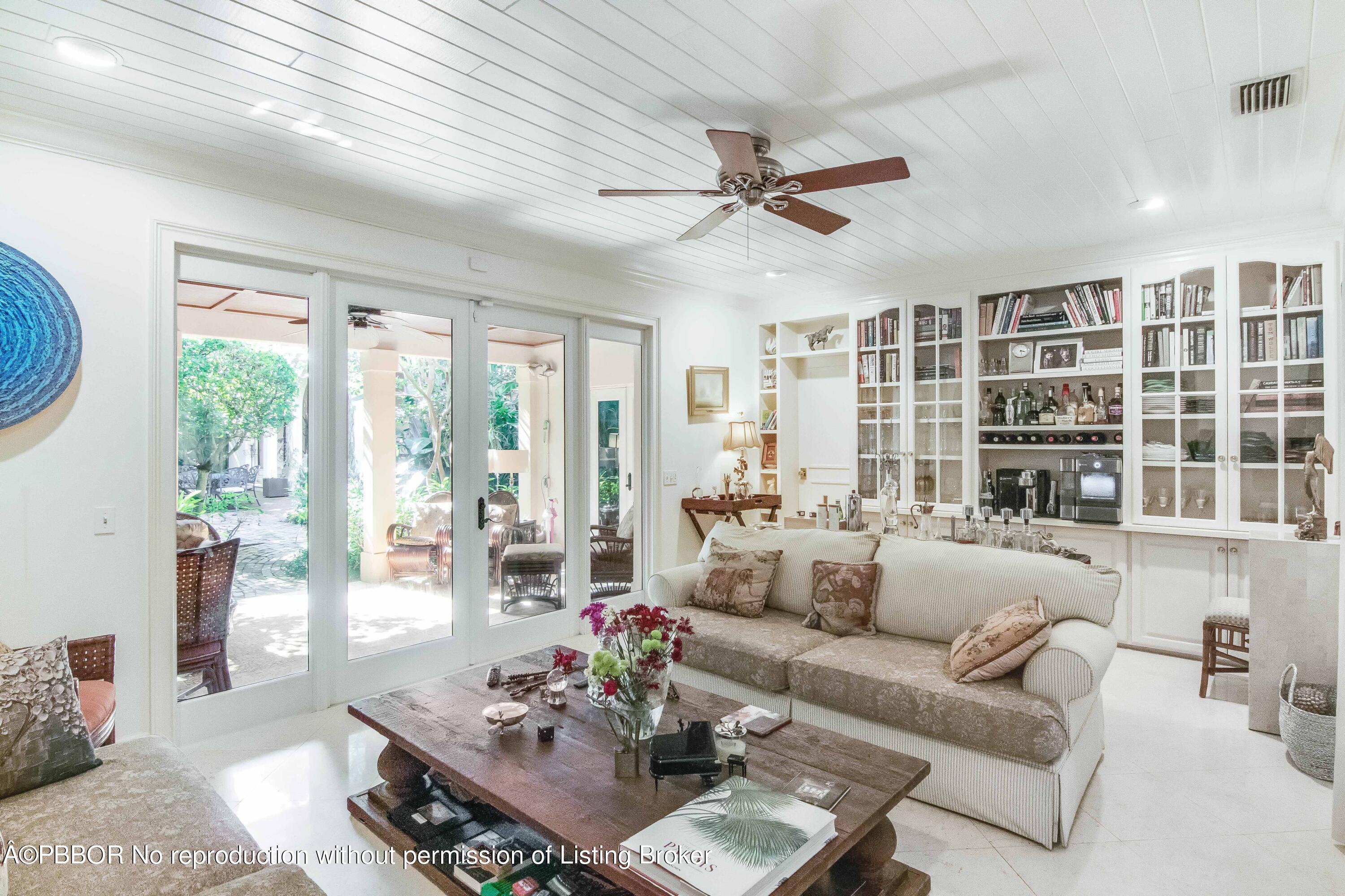 204 Sunset Road West Palm Beach, FL 33401 - Photo 7 of 41 IMG_1717