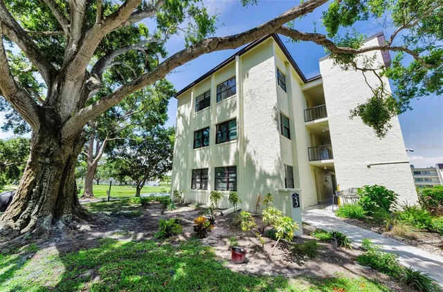 $164,900 | 14130 Rosemary Lane, Unit 3306, Largo, FL 33774