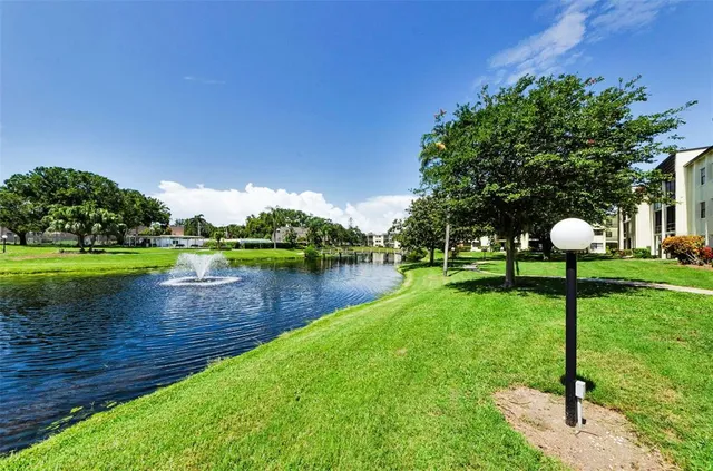 $164,900 | 14130 Rosemary Lane, Unit 3306, Largo, FL 33774