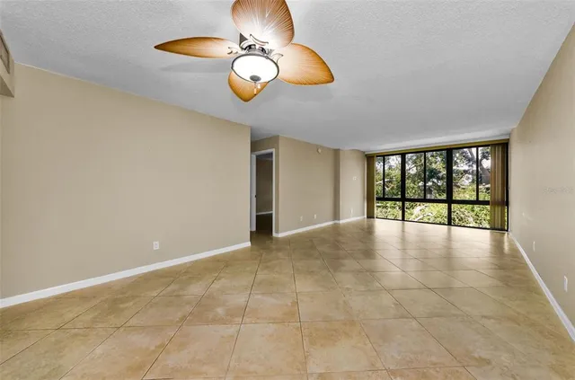 $164,900 | 14130 Rosemary Lane, Unit 3306, Largo, FL 33774