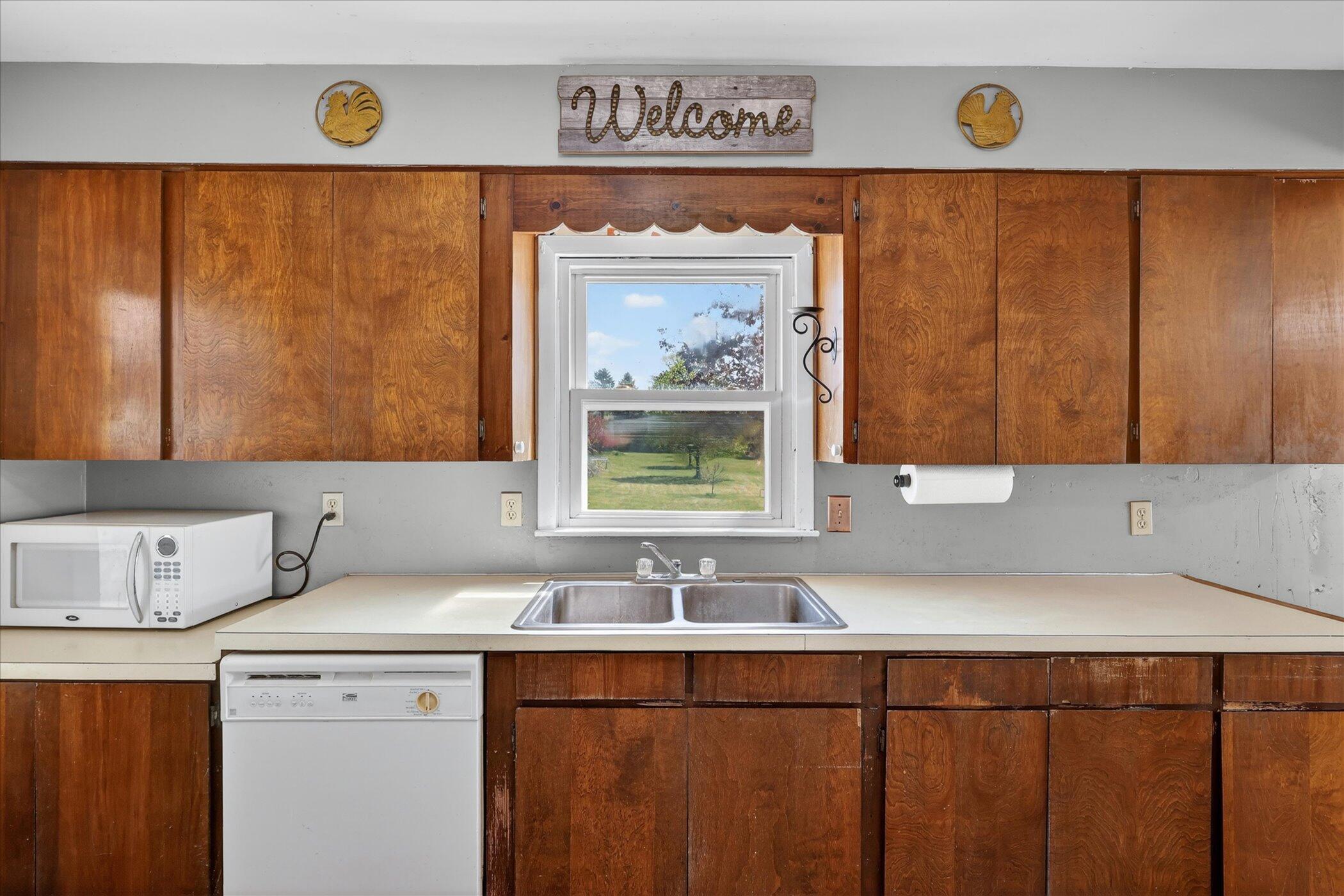 261 19 Mile Road Northeast Cedar Springs, MI 49319 - Photo 20 of 89 20-261-19-Mile-Rd-NE-Cedar-Springs-Windo