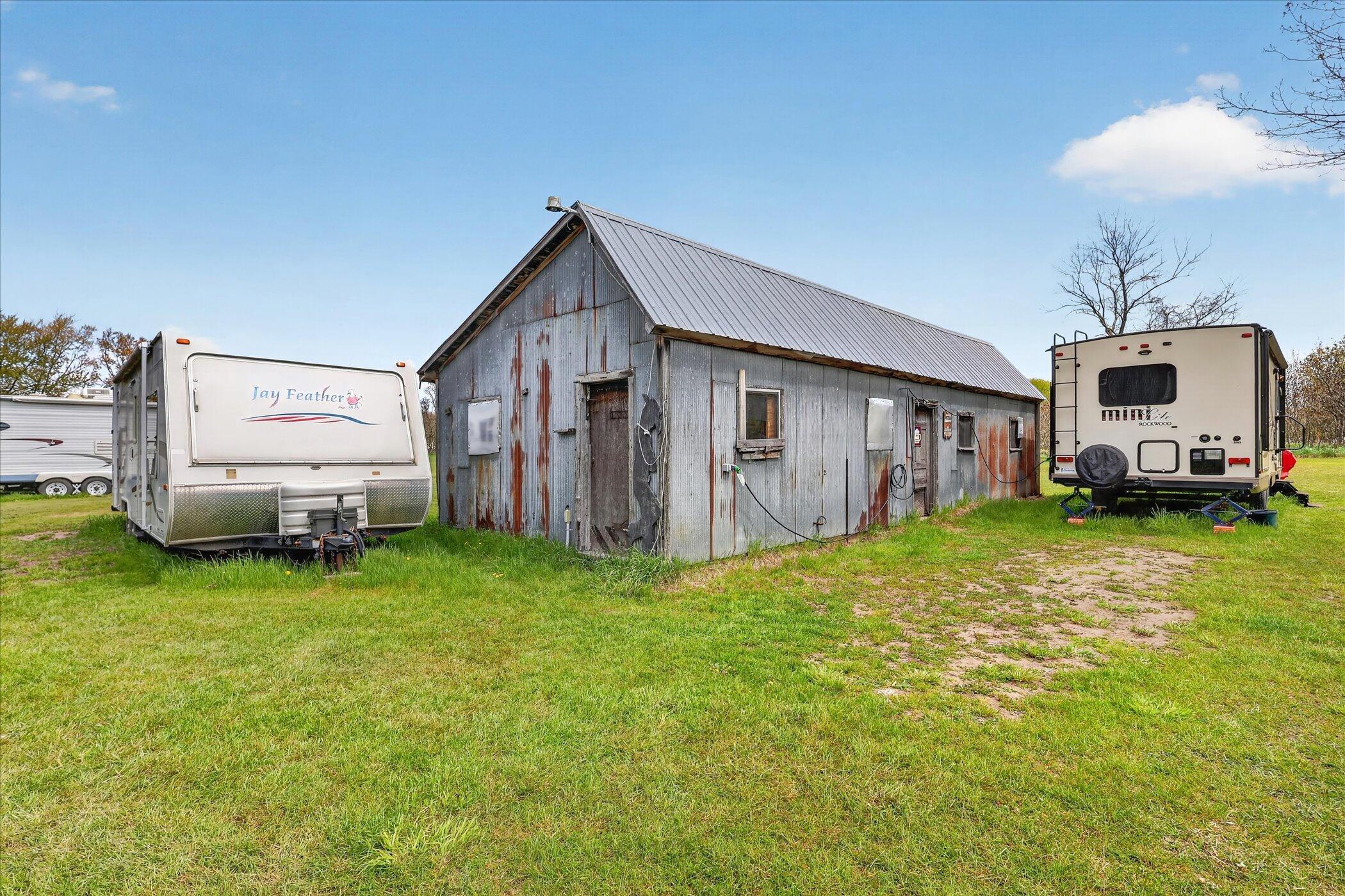 261 19 Mile Road Northeast Cedar Springs, MI 49319 - Photo 38 of 89 52-261-19-Mile-Rd-NE-Cedar-Springs-Windo