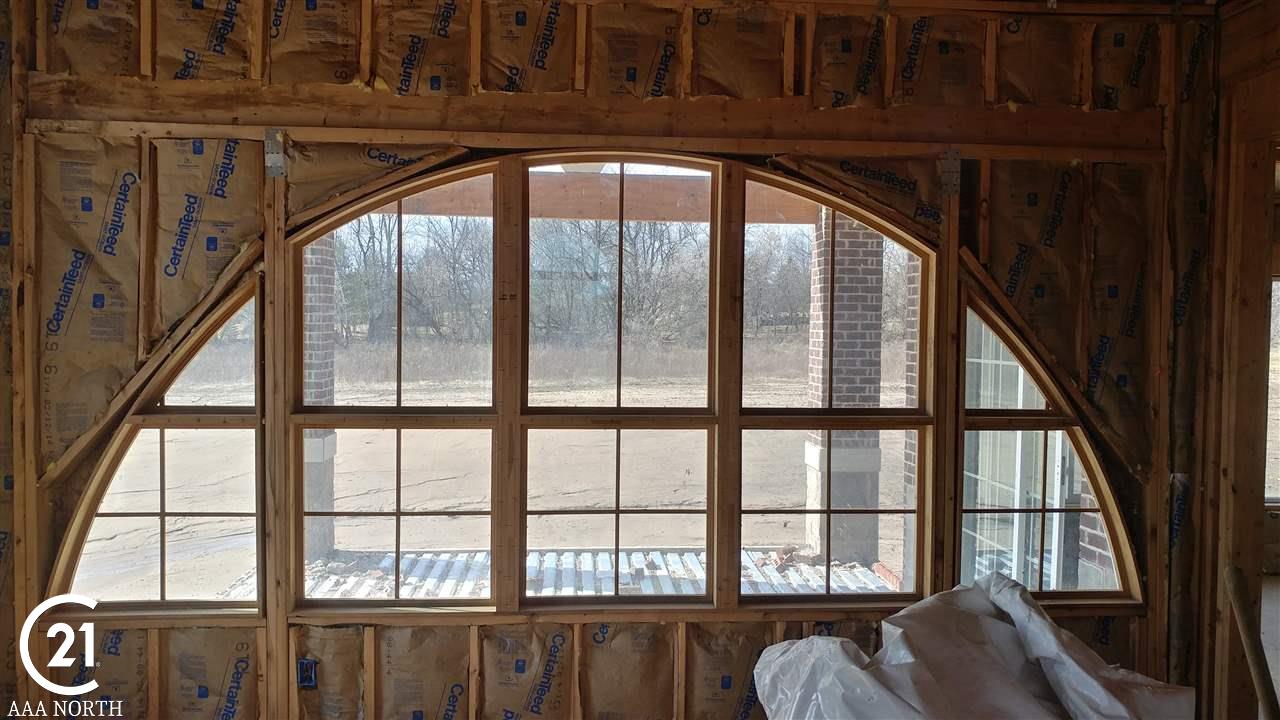 69421 Dequindre Road Leonard, MI 48367 - Photo 5 of 21 Family room looking west