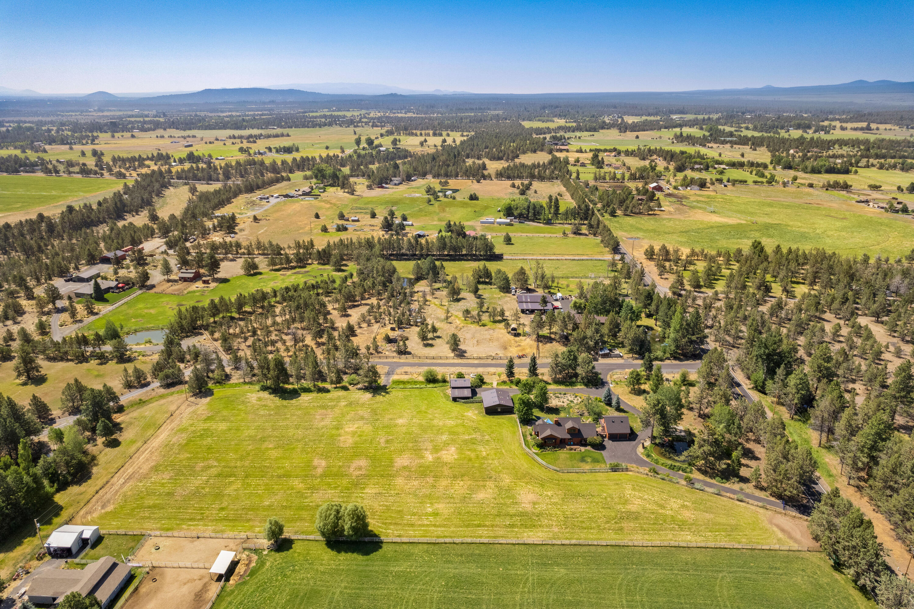 18740 Ridgecrest Road Bend, OR 97703 - Photo 9 of 65 02