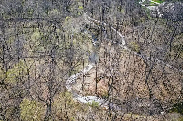 $1,299,000 | 10283 West 191st Street, Bucyrus, KS 66013