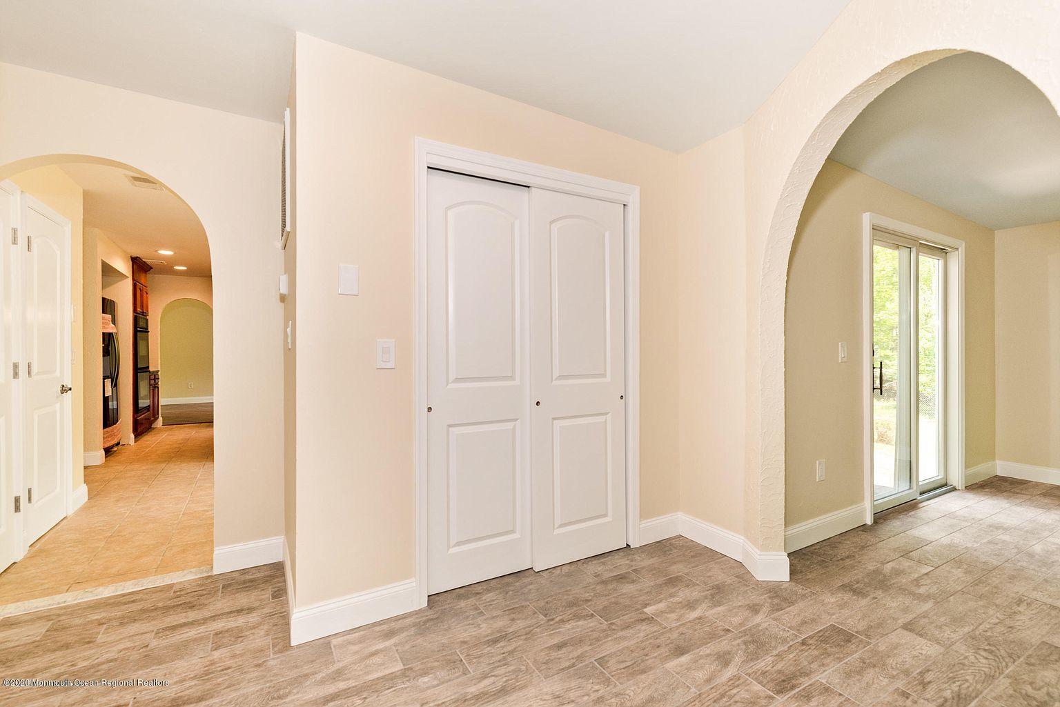 33 Heath Avenue Oakhurst, NJ 07755 - Photo 24 of 48