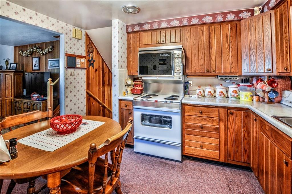 129 Cashdollar Road Mars, PA 16046 - Photo 2 of 16