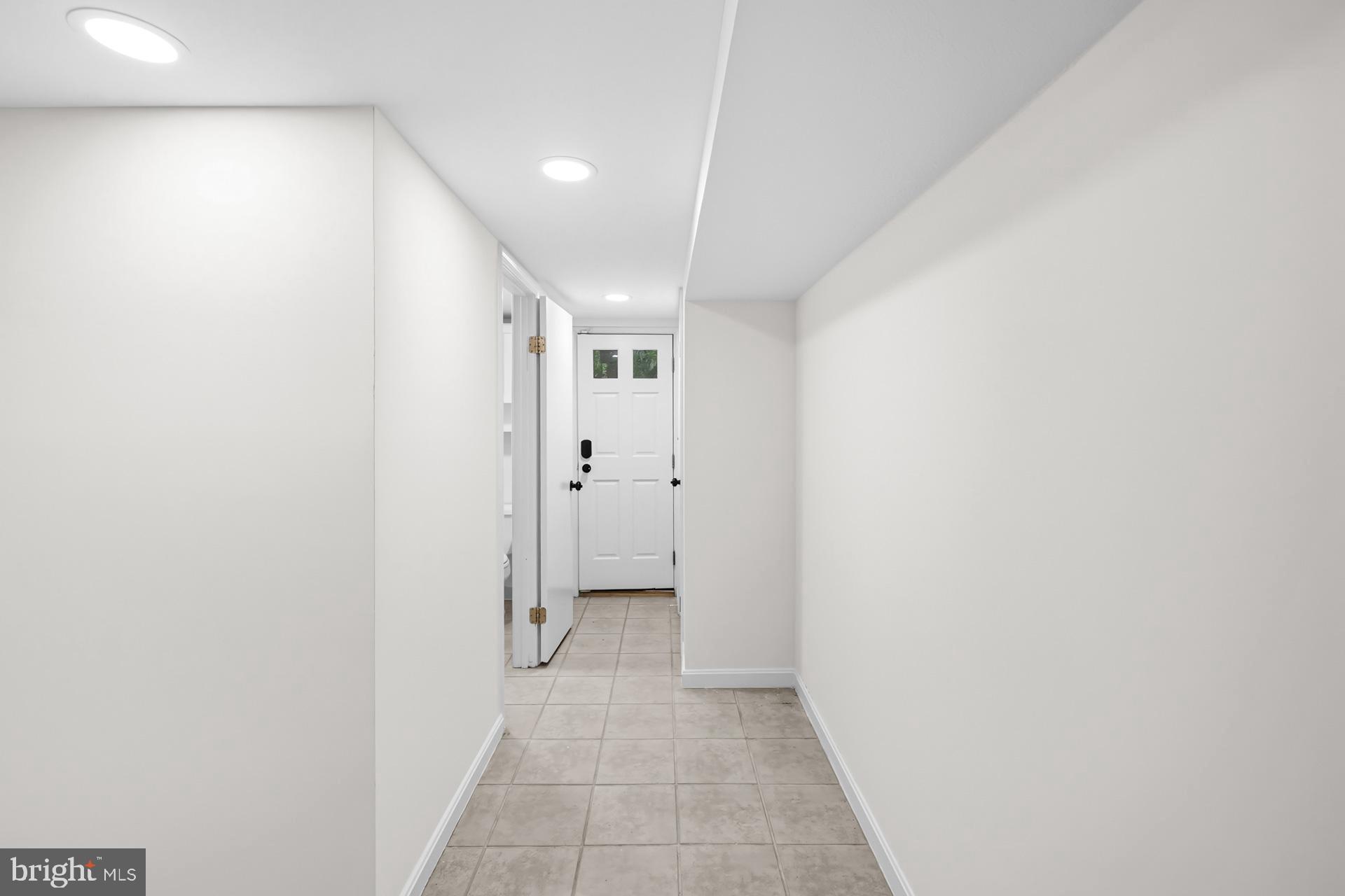 1628 44th Street Northwest Washington, DC 20007 - Photo 32 of 40 a view of a hallway