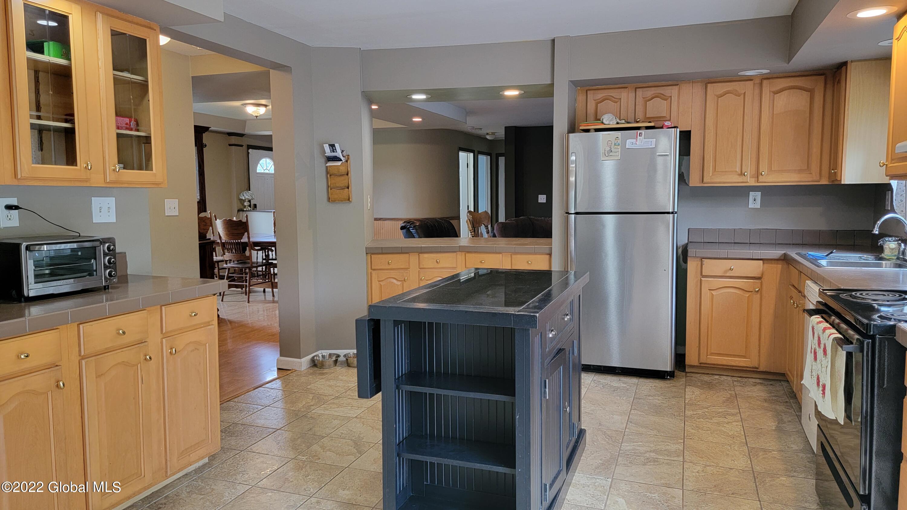 52 Barnside Road Greenville, NY 12083 - Photo 2 of 25 02