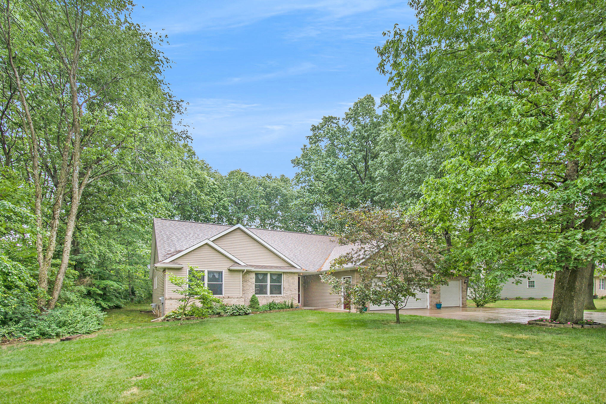 32764 Robin Road Paw Paw, MI 49079 - Photo 1 of 15 DSC_2237