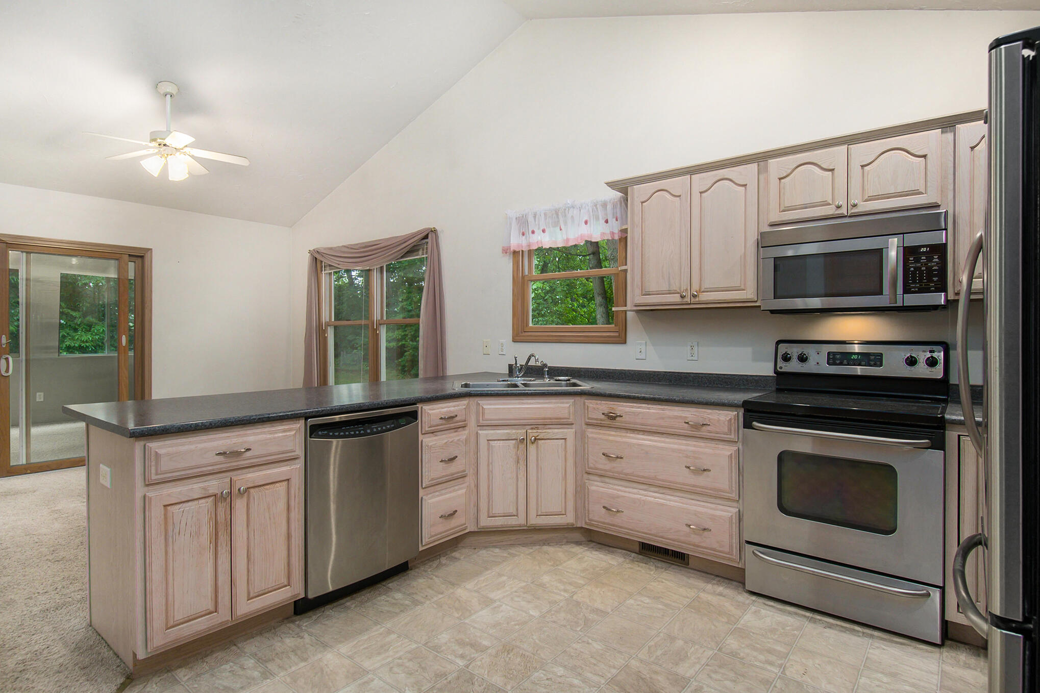 32764 Robin Road Paw Paw, MI 49079 - Photo 4 of 15 DSC_2221