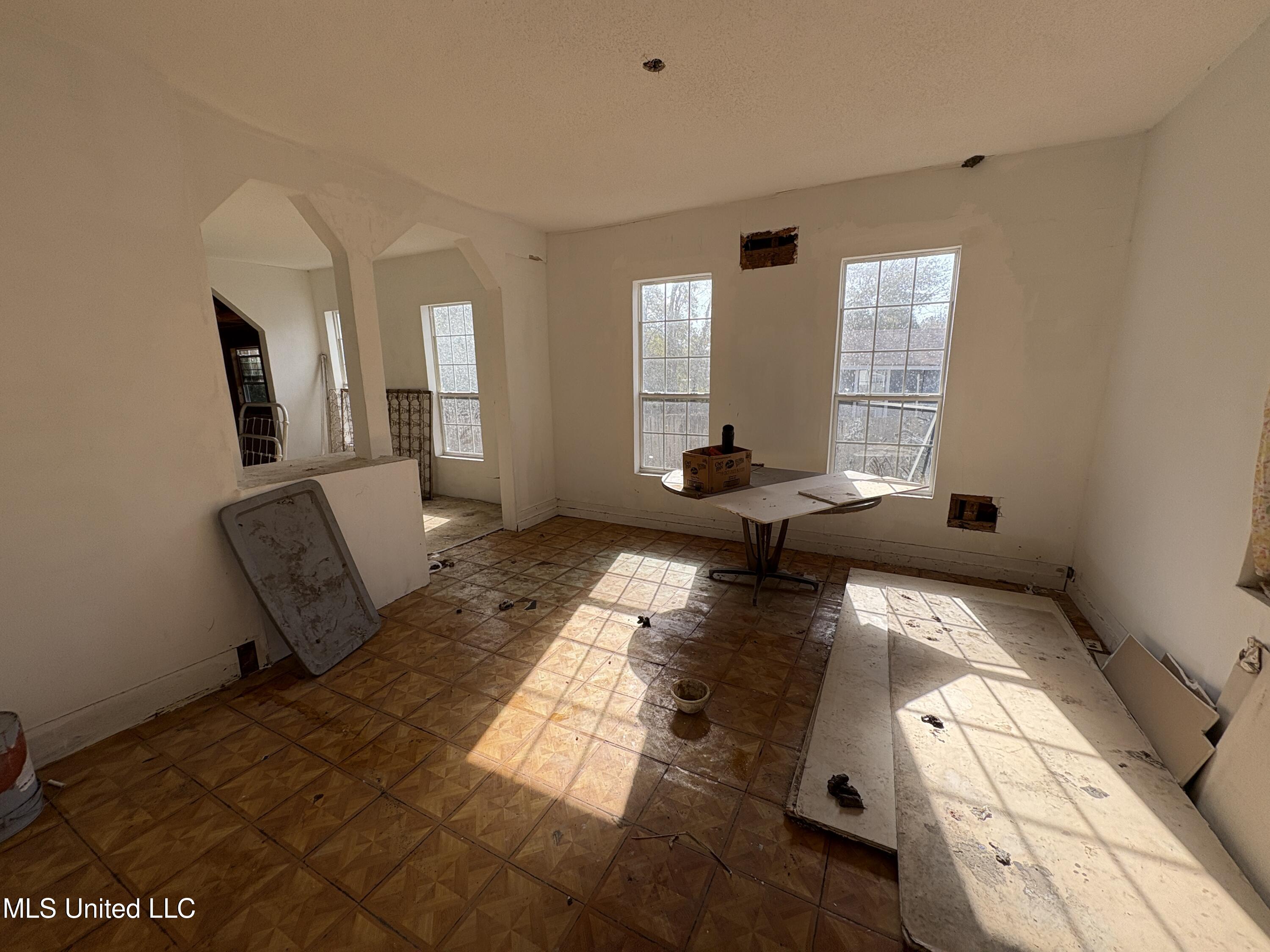 4802 Tanner Street Moss Point, MS 39563 - Photo 7 of 13 IMG_3780