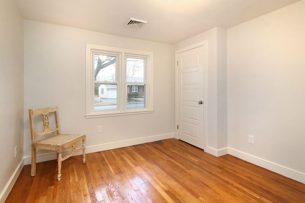 8 Browning Road Arlington, MA 02476 - Photo 10 of 21 Gallery Image 10