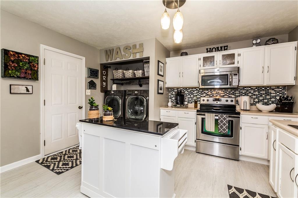 2012 Arbor Ridge Court Cheswick, PA 15024 - Photo 4 of 25 Gallery Image 4