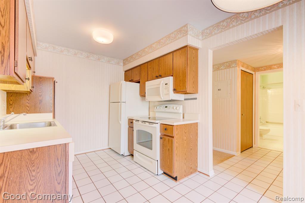 936 Wexford Way Rochester Hills, MI 48307 - Photo 15 of 40
