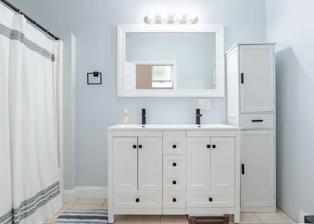 $609,000 | 1035 Broadway, South Portland, ME 04106