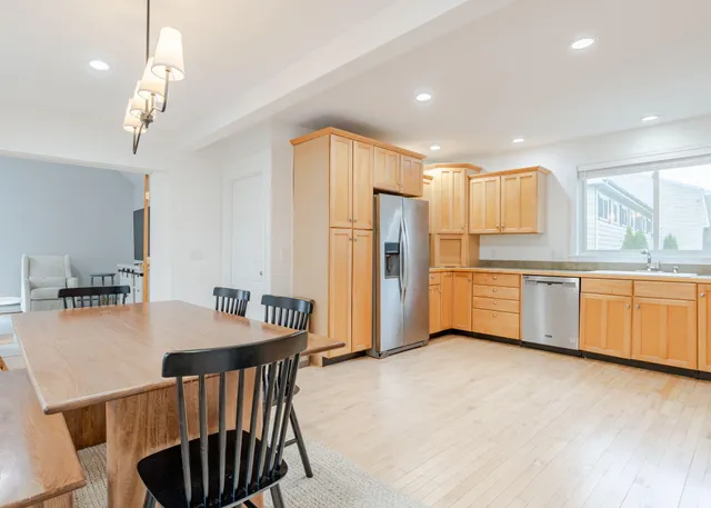 $609,000 | 1035 Broadway, South Portland, ME 04106