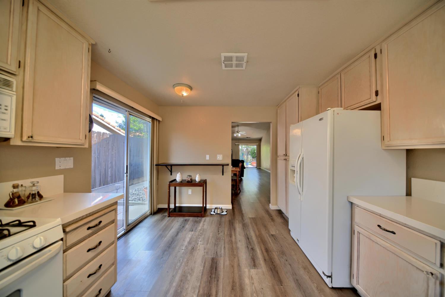 1007 Lourence Drive Tracy, CA 95376 - Photo 19 of 48