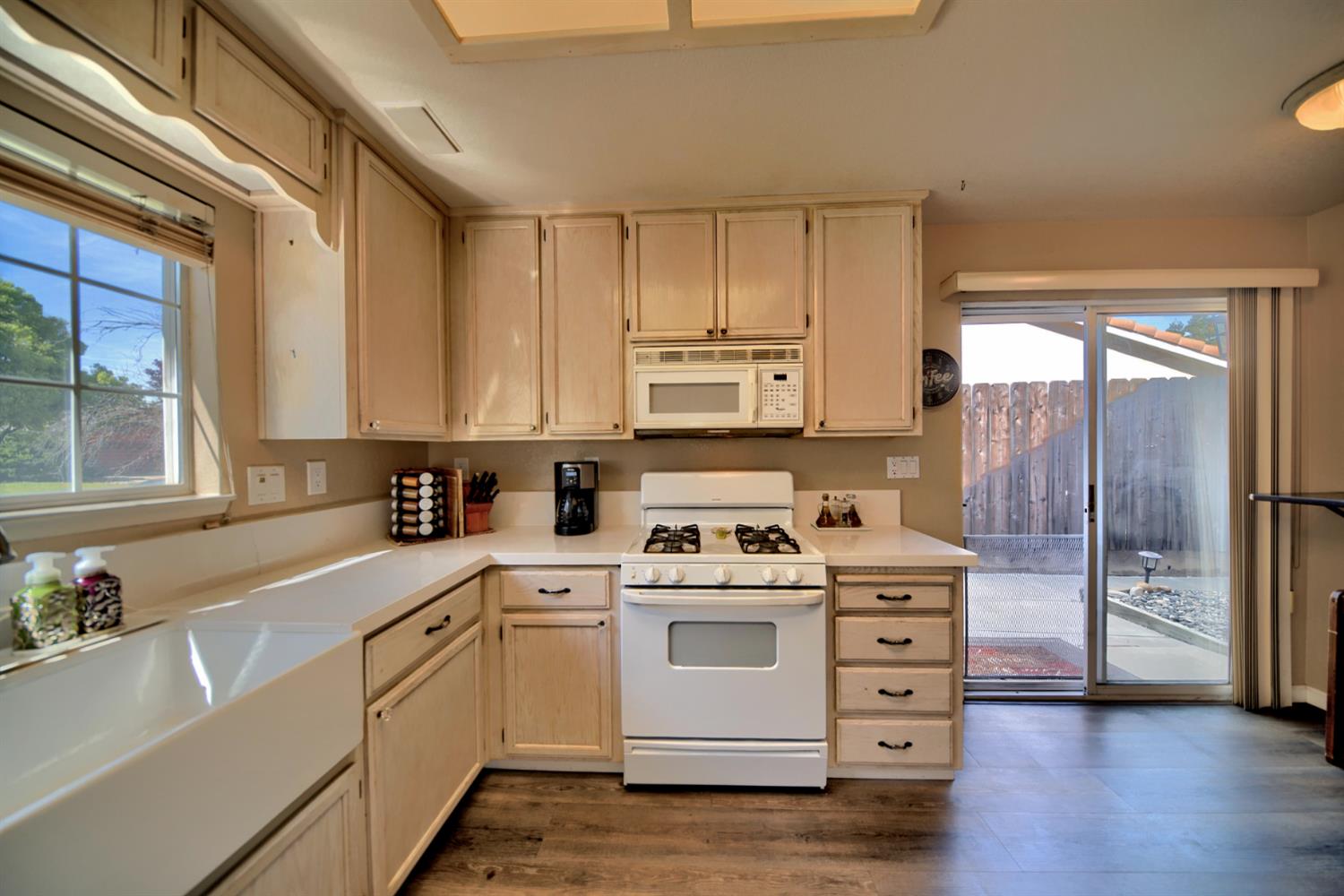 1007 Lourence Drive Tracy, CA 95376 - Photo 20 of 48